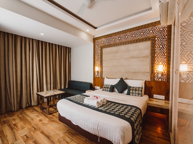 Elite Room